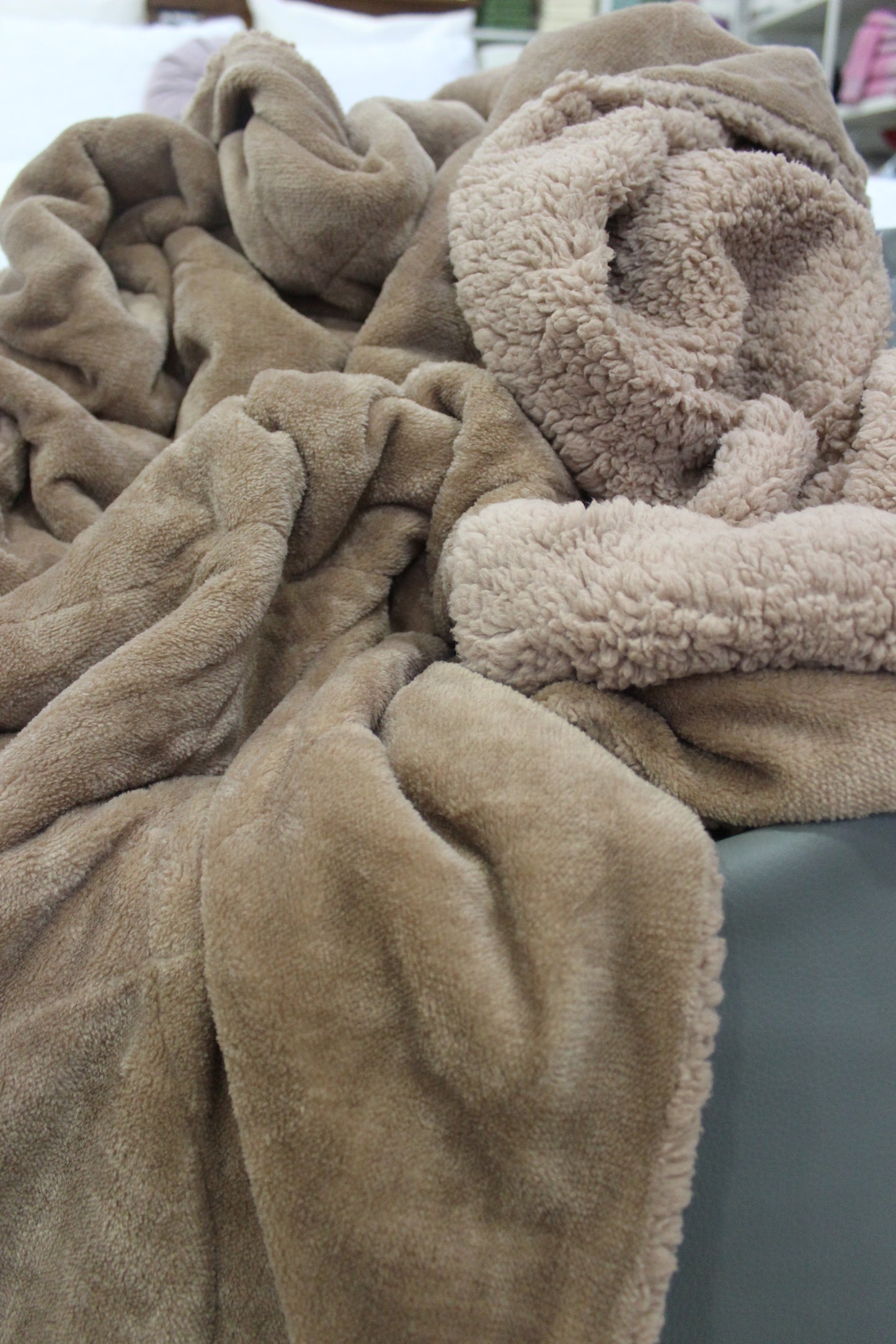 Manta Super Soft Taupe