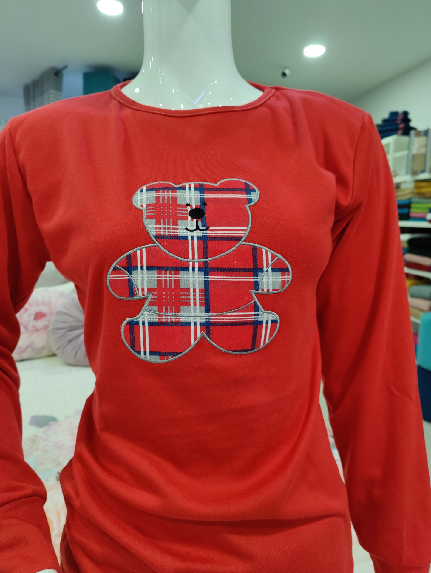 Pijama Senhora Teddy Cardado Xadrez Vermelho