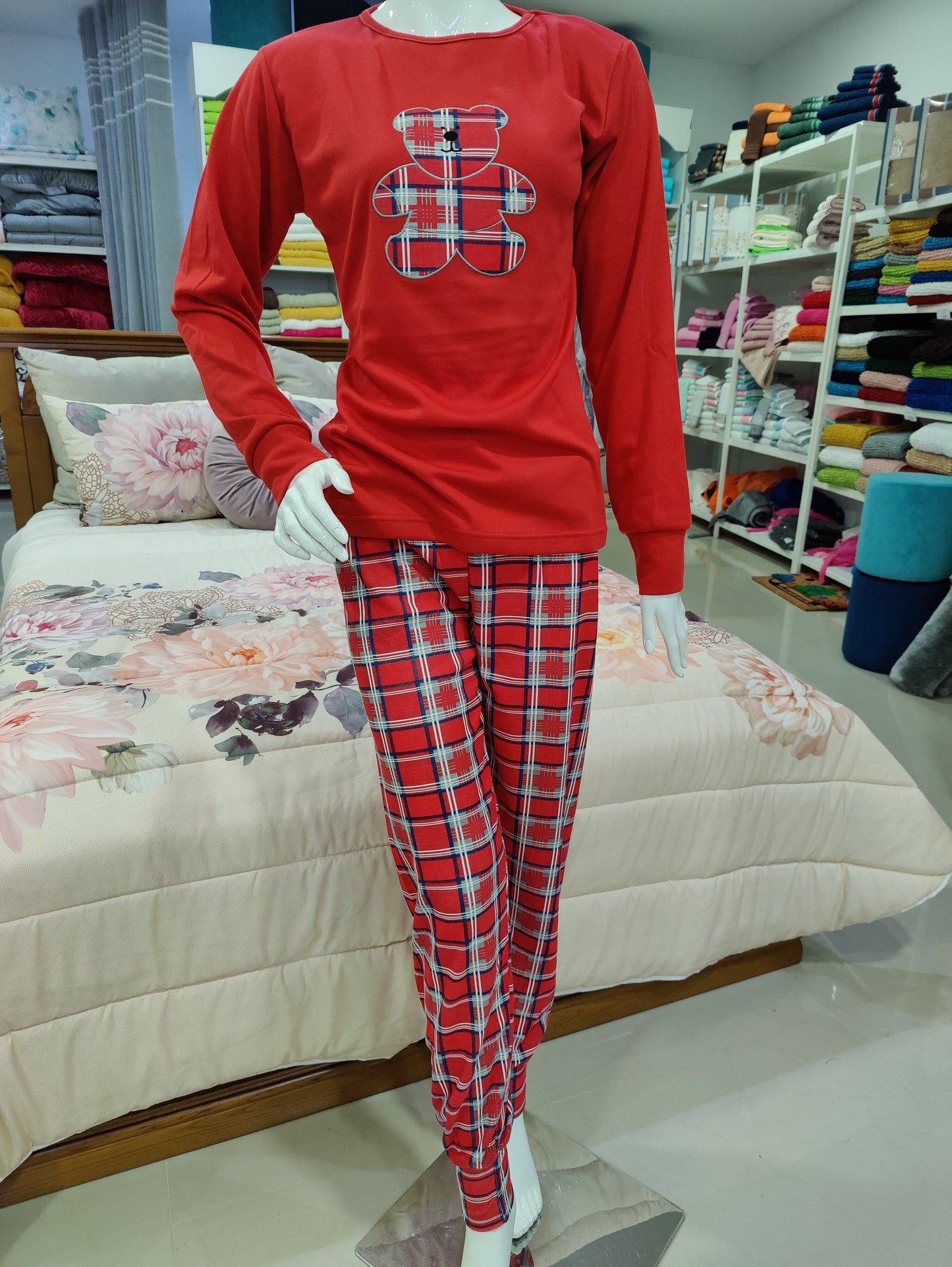 Pijama Senhora Teddy Cardado Xadrez Vermelho