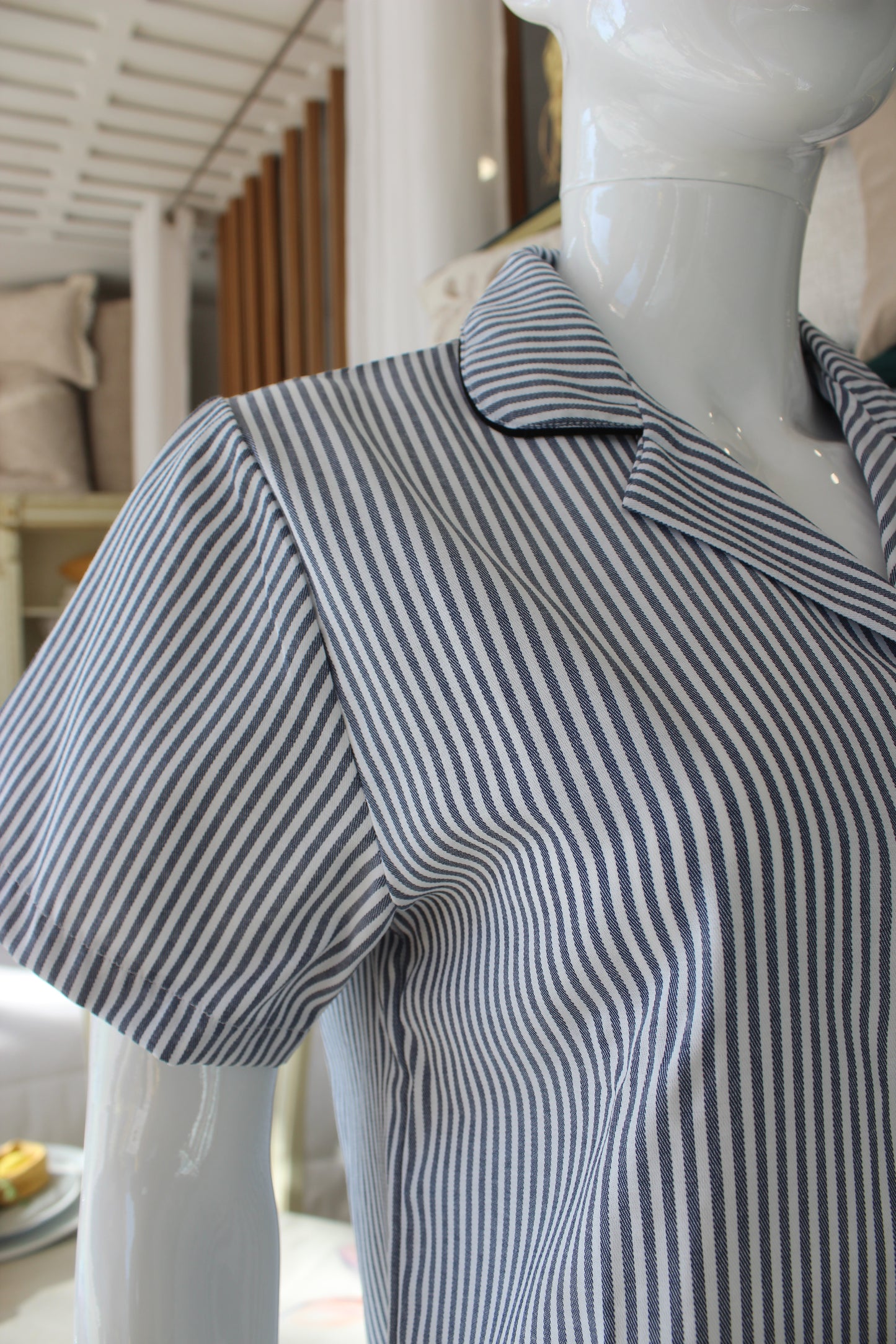 Camiseiro Senhora Riscas