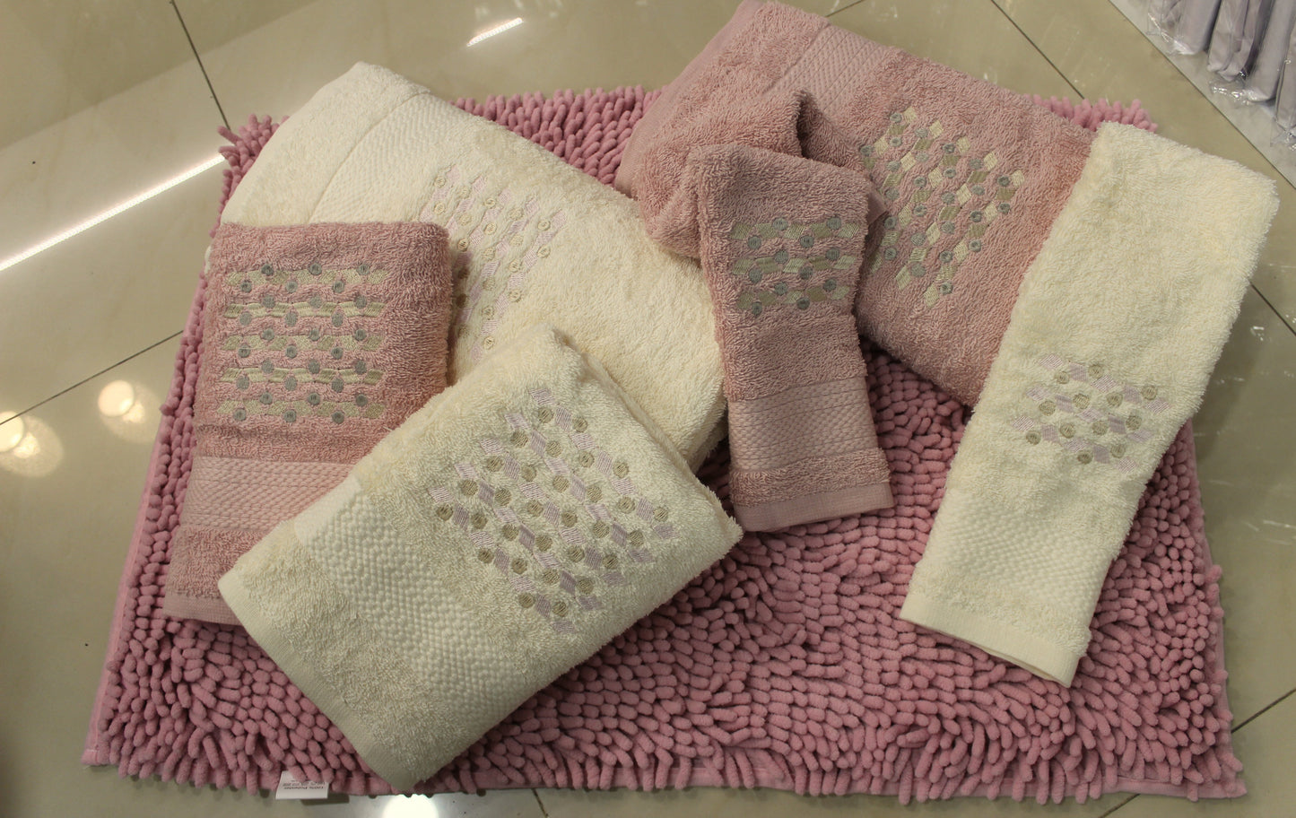 Jogo de Banho 6 peças + Tapete