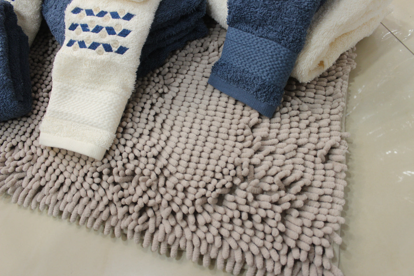 Jogo de Banho 6 Peças + Tapete