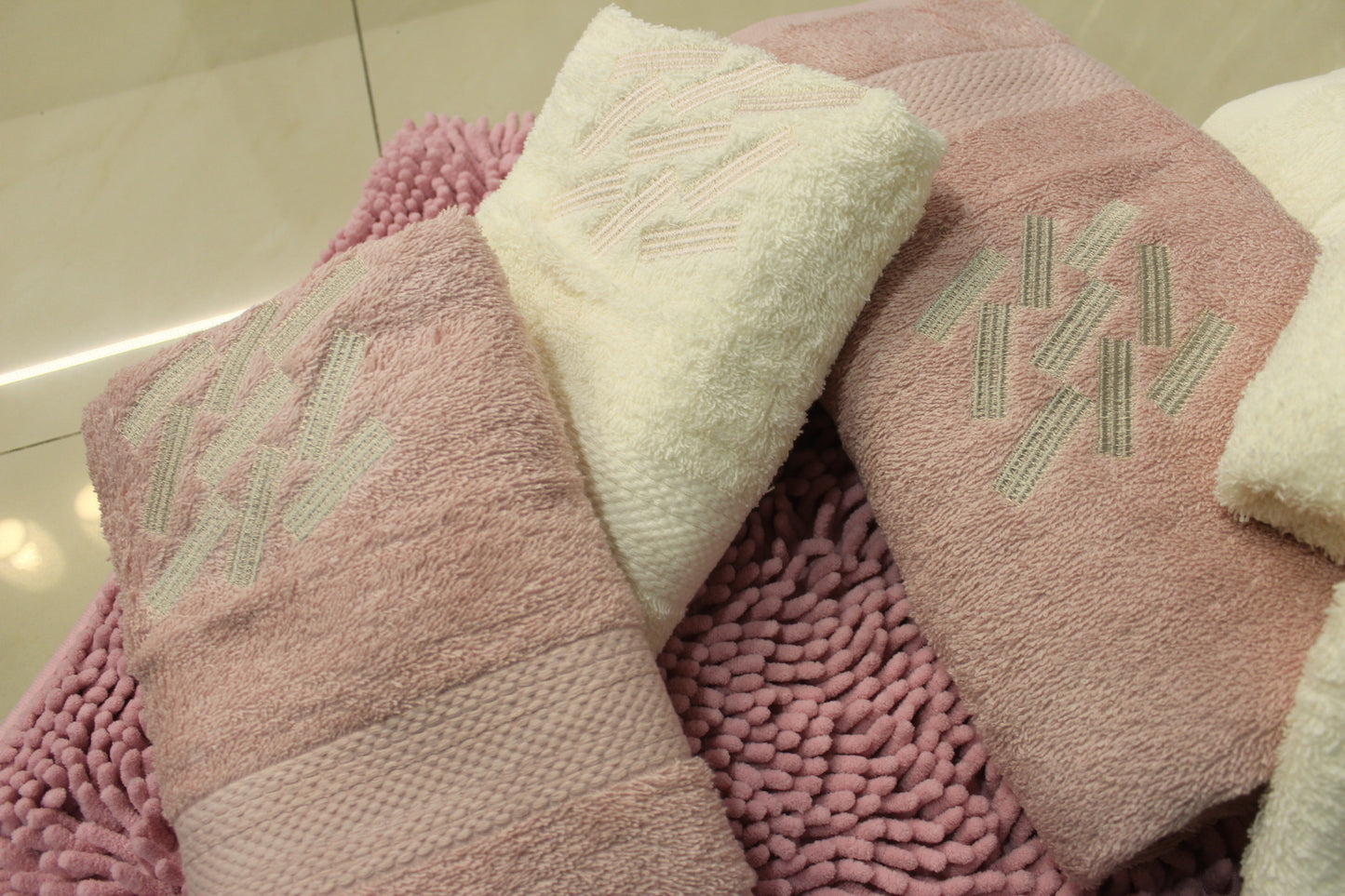 Jogo de Banho 6 Peças + Tapete