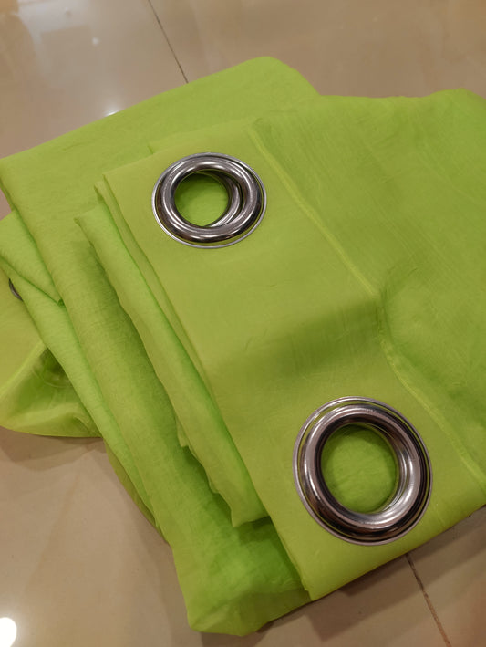 Par Cortinas Organza Verde